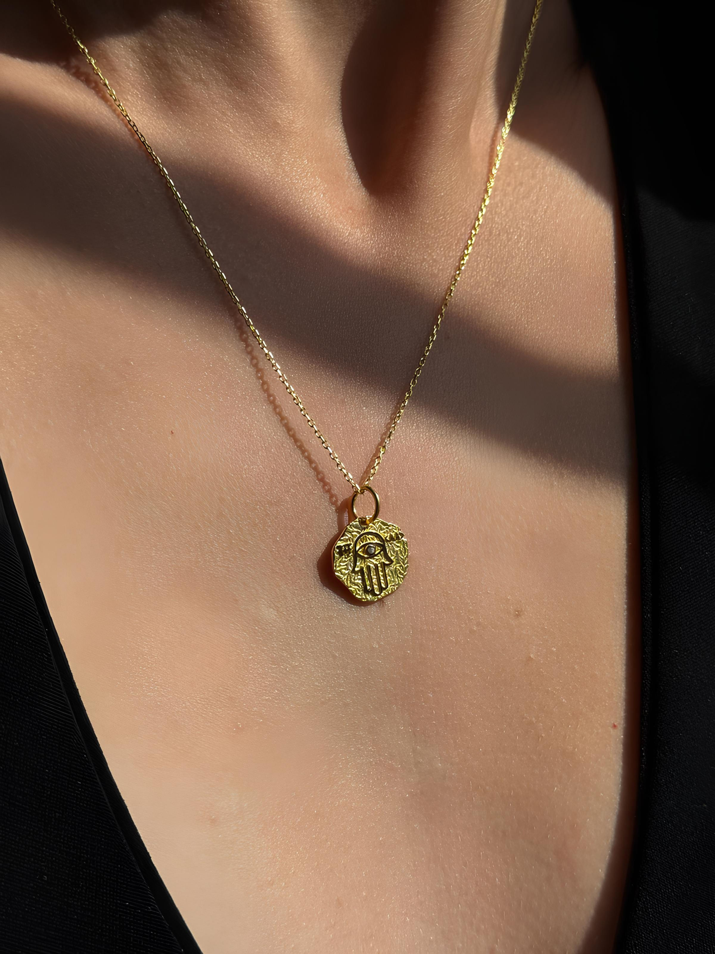 925 Ayar Göz Detaylı Antik Hamsa Kolye Dina