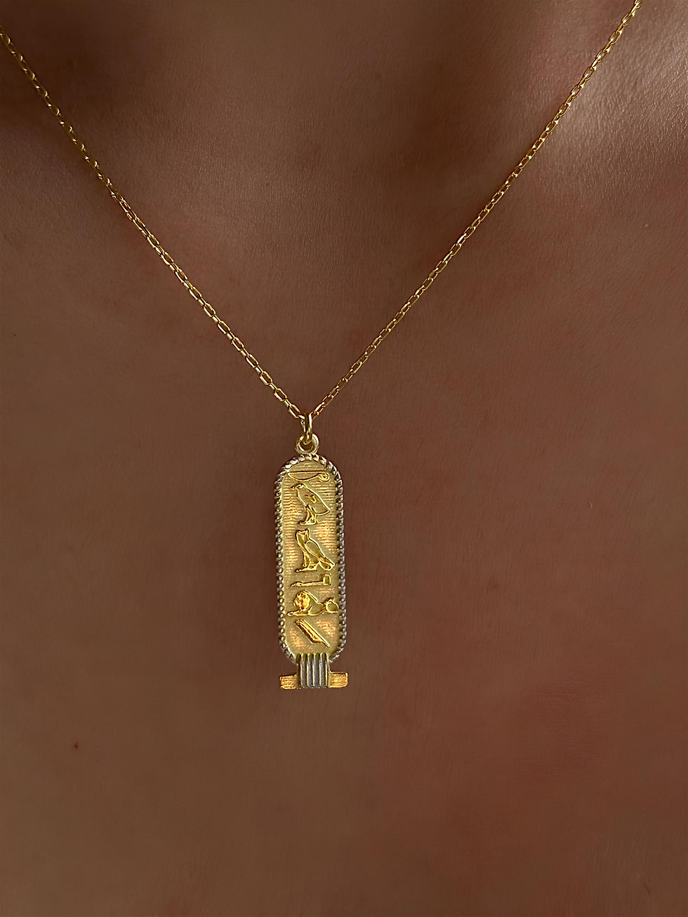925 Ayar Çerçeveli Antik Mısır Kitabesi Kolye İnscript