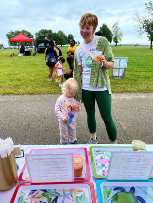 5K family at the event grabbing a smoothie