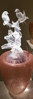 Chihuly 1999 Two Opalescent Putti with Lovely Fairy-Wrens