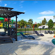 Lakeside - pool.JPG