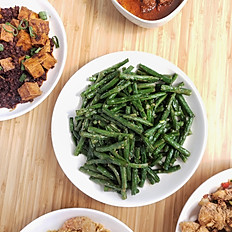 GARLIC GREEN BEANS