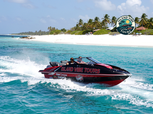Speedboat ride on a Klein Curaçao day trip