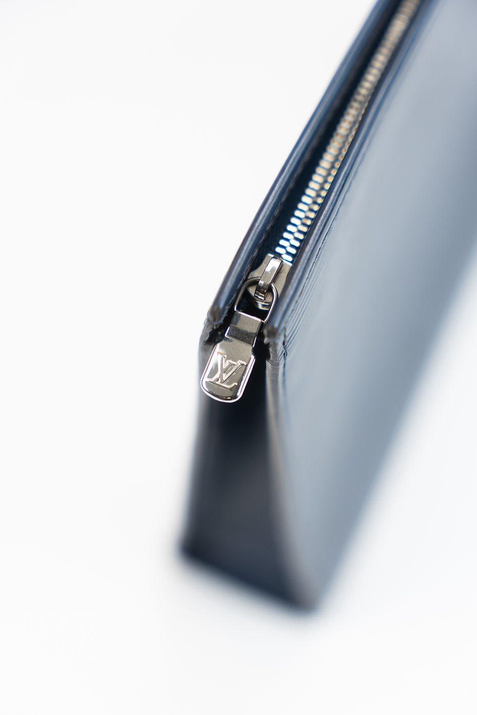 Miniaturbild: Poche Toilette 26 Epi Blau