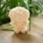 Thumbnail: Beertjes met bos rozen