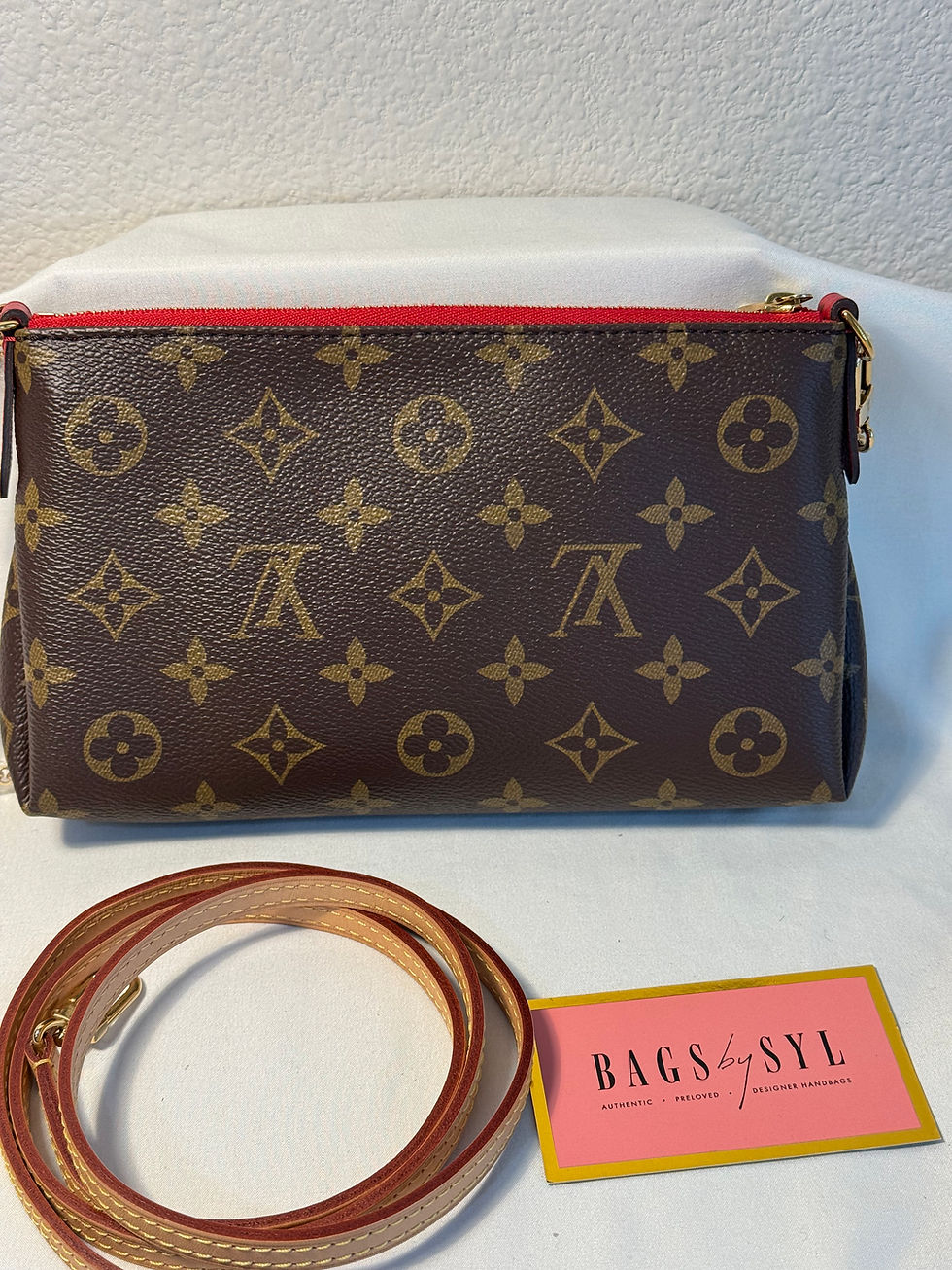 Thumbnail: Pallas Clutch Crossbody Monogram Cerise
