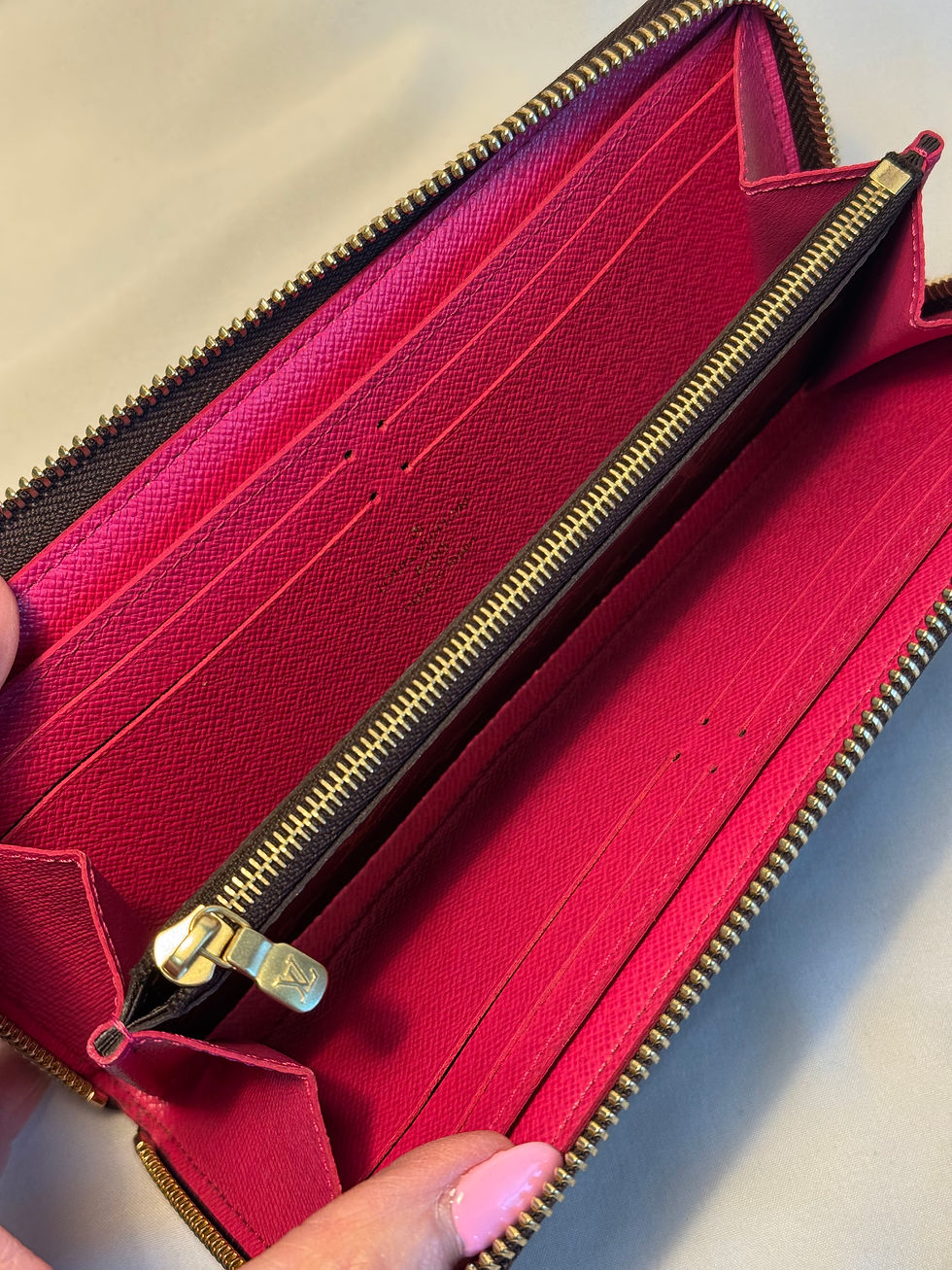 Thumbnail: Clemence Wallet Monogram Hot Pink 