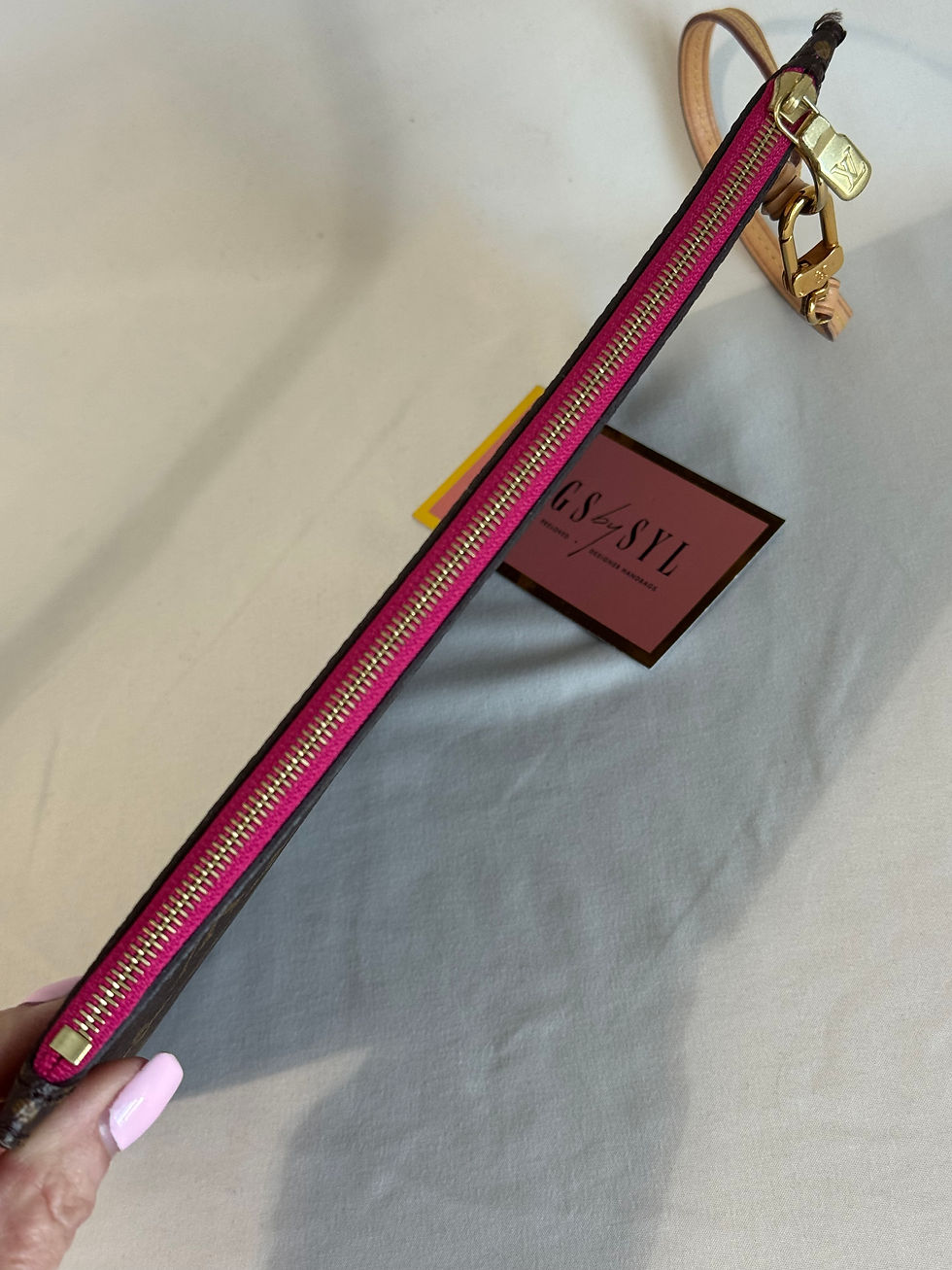 Thumbnail: Neverfull Pochette Monogram Pivoine