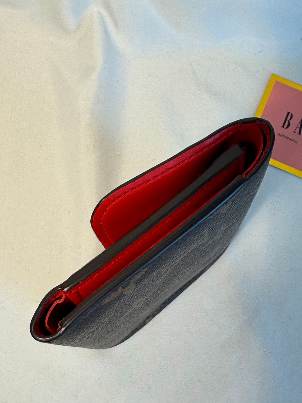 Thumbnail: Flower Lock Compact Wallet Monogram Cerise
