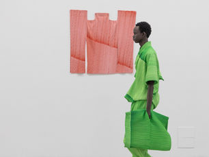 Issey Miyake’den Giyilebilir Sanat İş Birliği