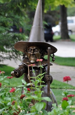 wizard-of-oz-Centennial-Park-holland-michigan-3.jpg