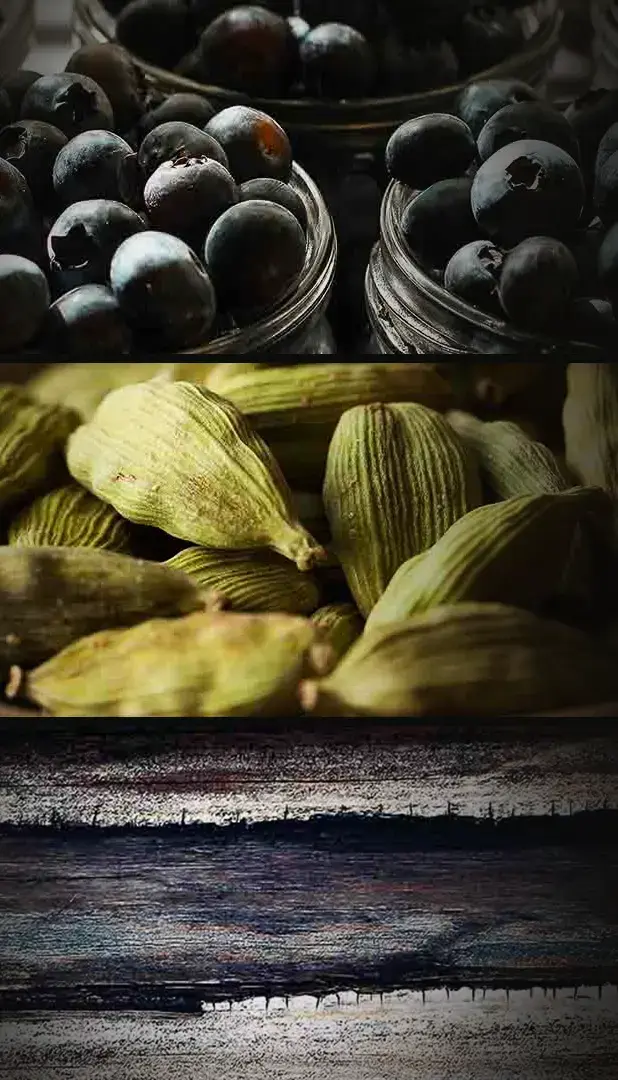 Pyramide de parfums dans un erlenmeyer du Parfum d'ambiance Arabian Charm