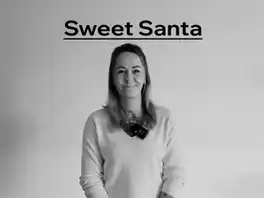 Erleben Sie mit „Sweet Santa“ die Magie des Duftmarketings. Duftdesignerin Stephanie Franz verrät, wie festliche Eleganz und emotionale Duftwelten Marken lebendig machen