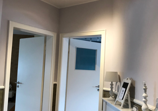 Klassenzimmerwohnung Flur 2.jpeg