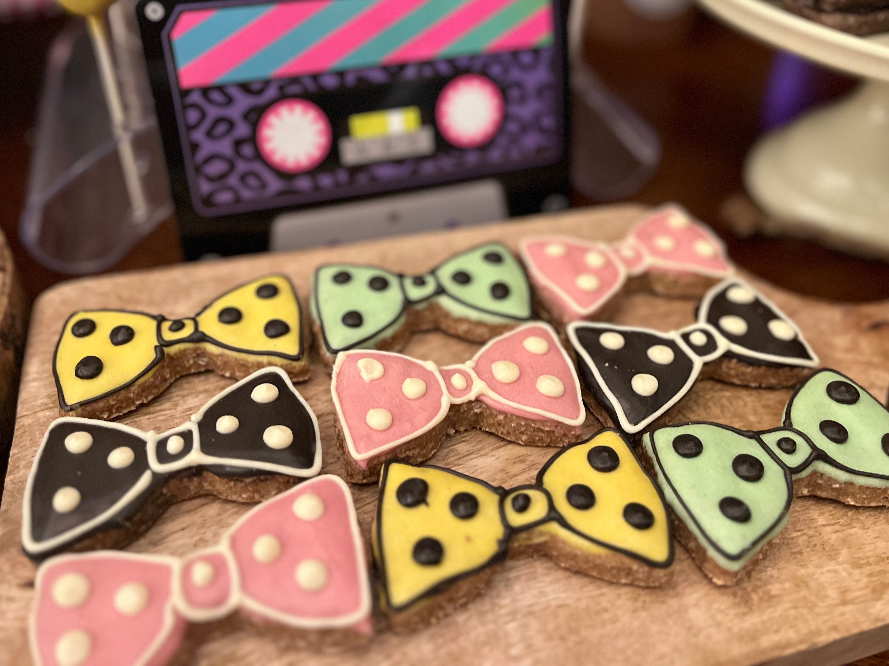 EASTER - Bow Tie Cookies
