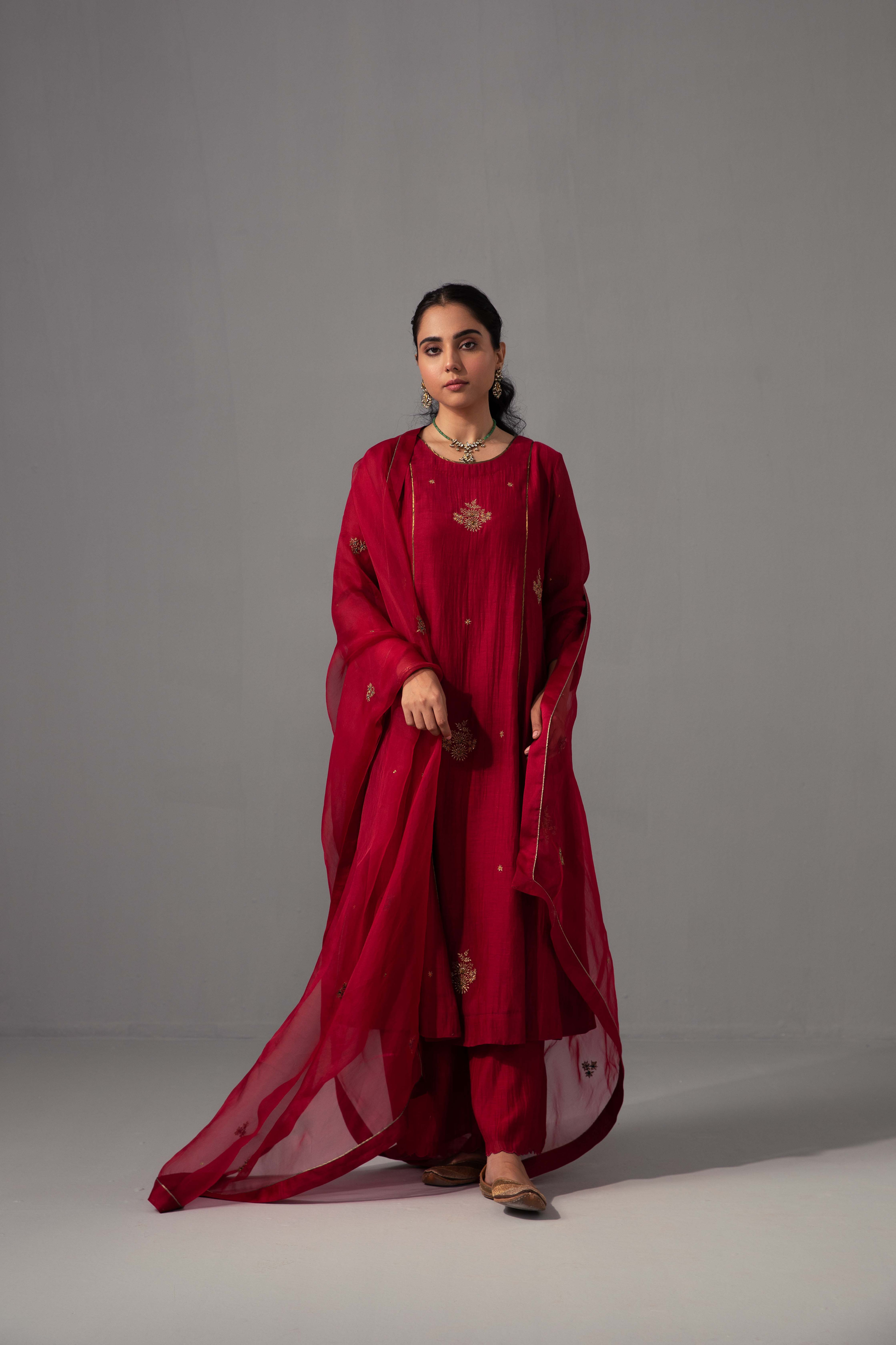 Noor Kurta Dupatta Set Red