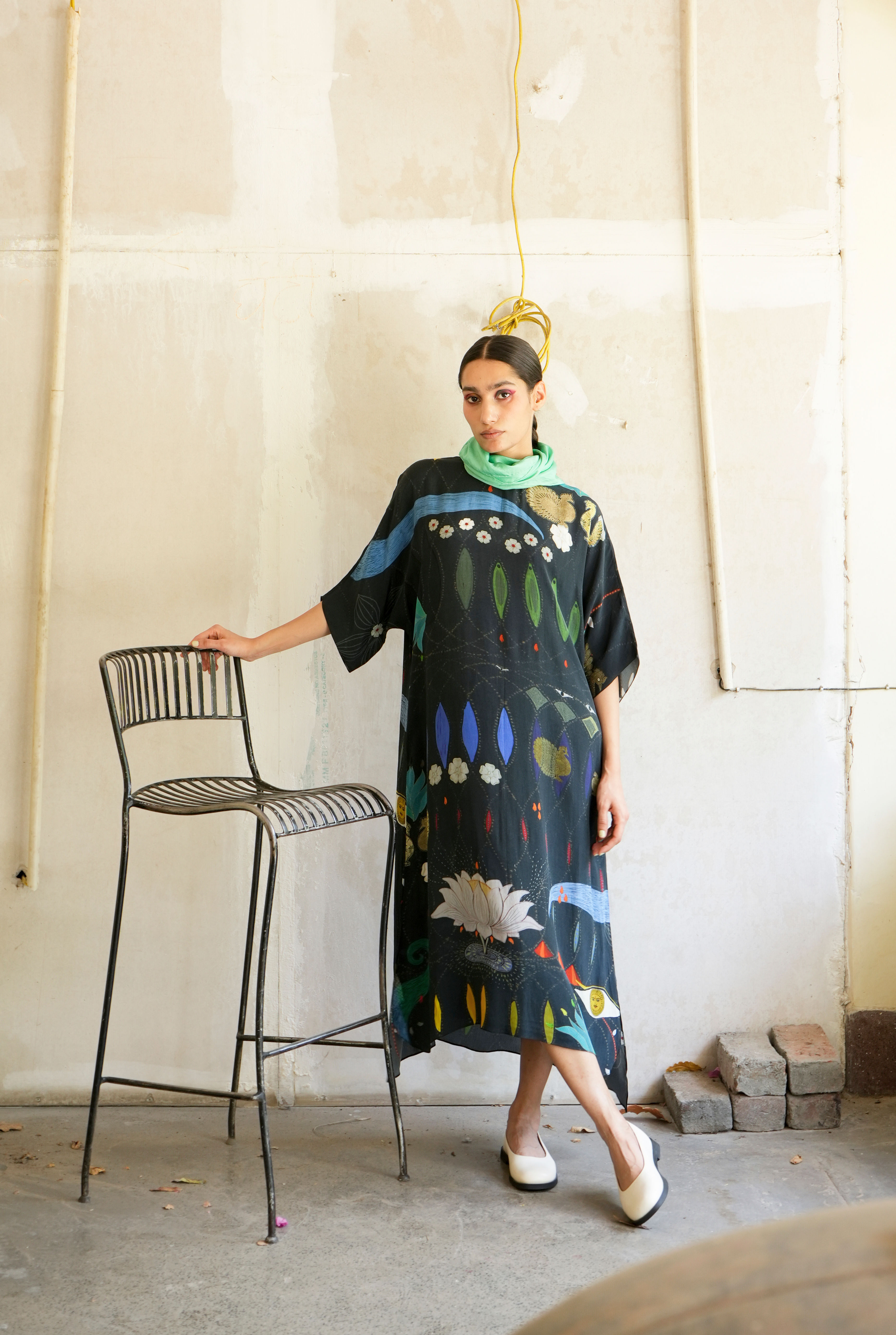 Chetti Black Kaftaan in Crepe