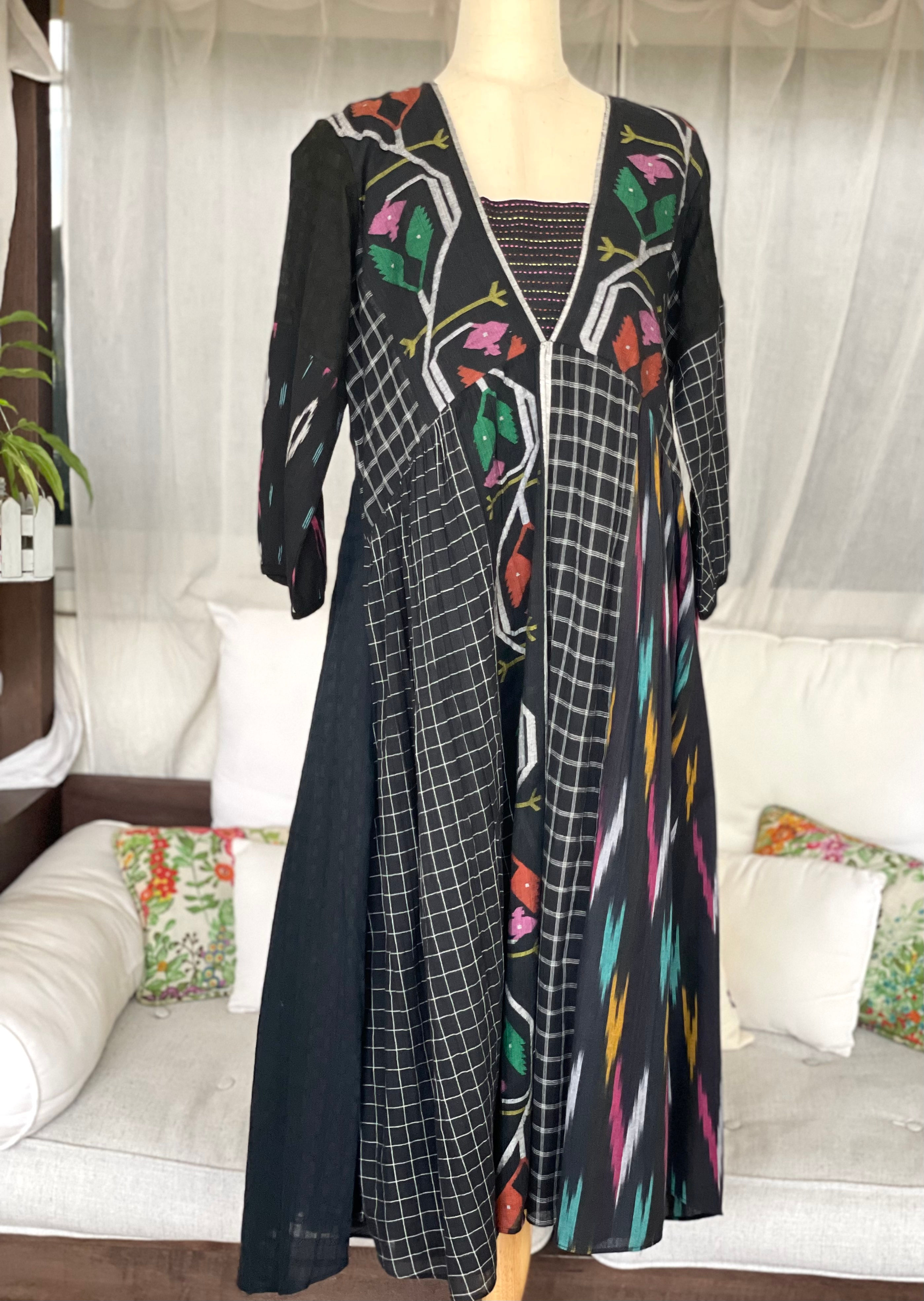 The Noir Jamdhani checkered cape Dress/Kurta & Pants