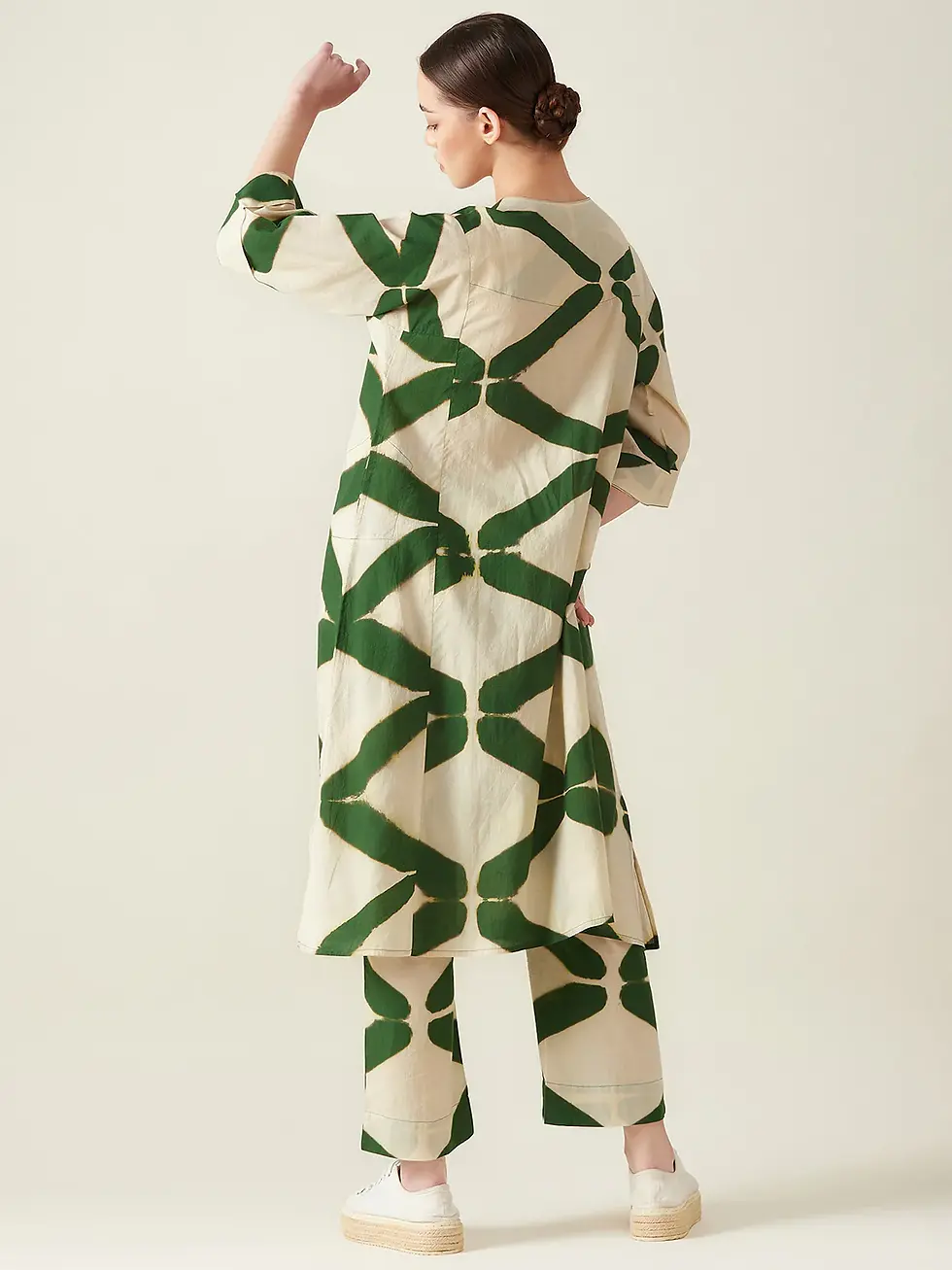 Thumbnail: Geometric Embroidered Co- ord set - Green