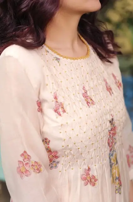 Thumbnail: Khwaish kurta set - Ivory & Pink