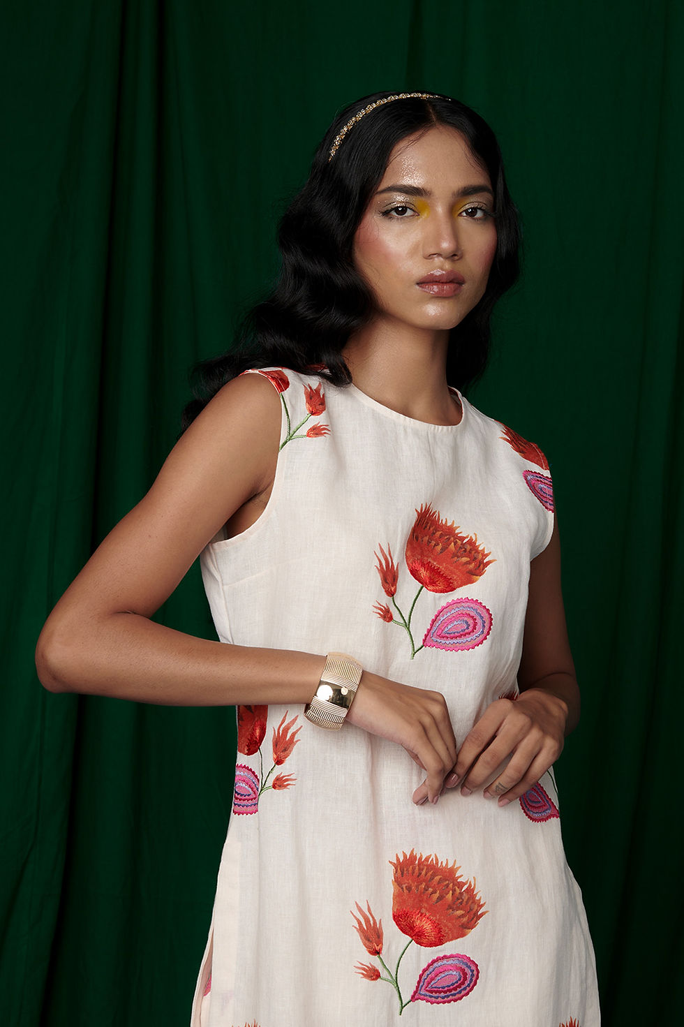 Thumbnail: Wildflower Linen Fitted Kurta Set