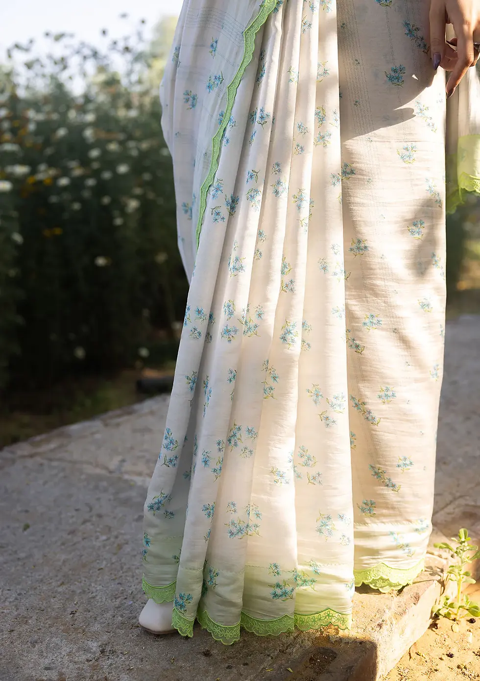 Thumbnail: Wildflower Kiss Beige Saree