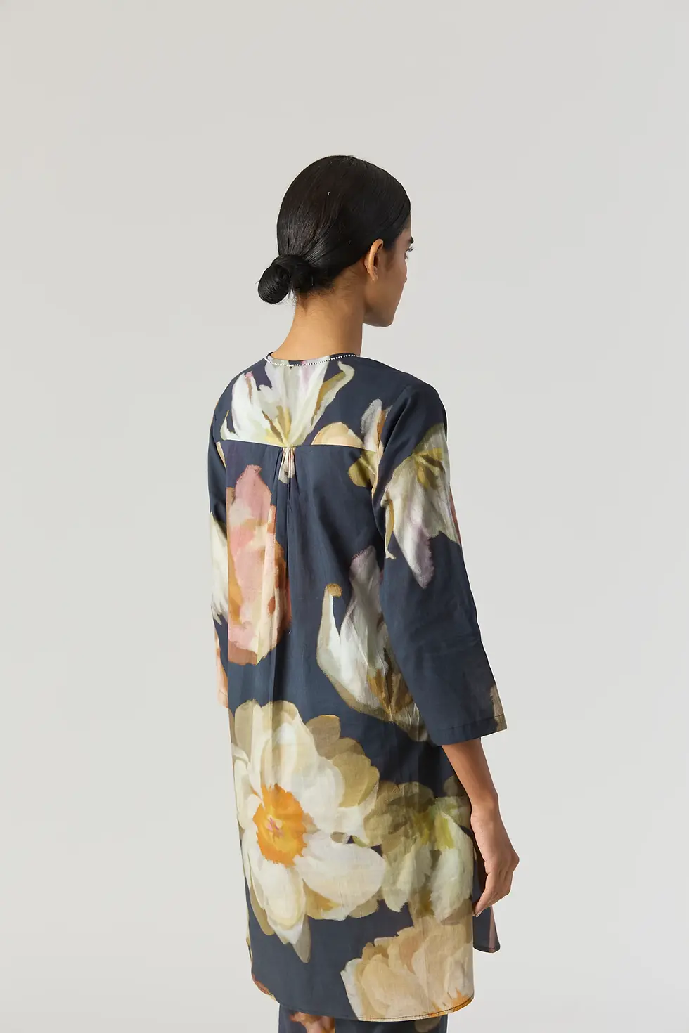 Thumbnail: Viva Fiori Cotton Kurta Set