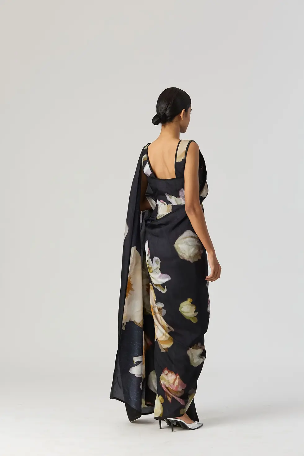 Thumbnail: Viva Fiori Pre-Draped Saree