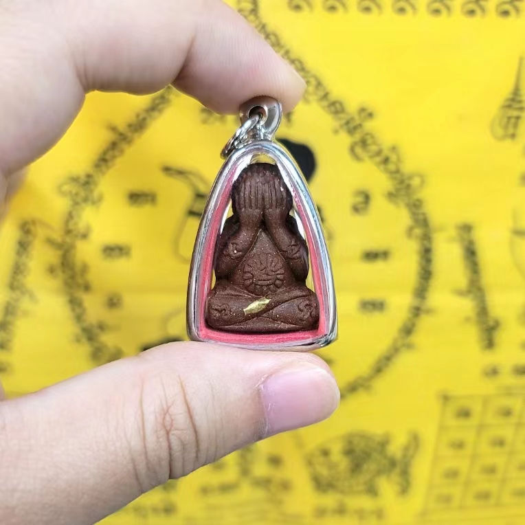 縮圖：龍婆moon廟及眾弟子 2565 必打佛（啡色粉牌）