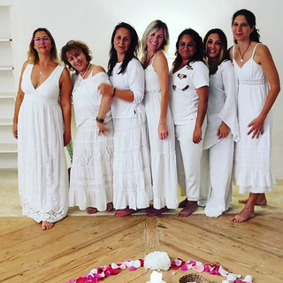 Samadhi Bien Etre Yoga Aubagne cercle et stage de femmes.jpeg