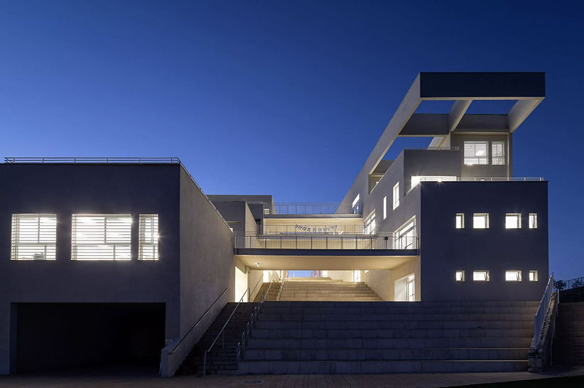 בית ספר יסודי מדורג.JPG