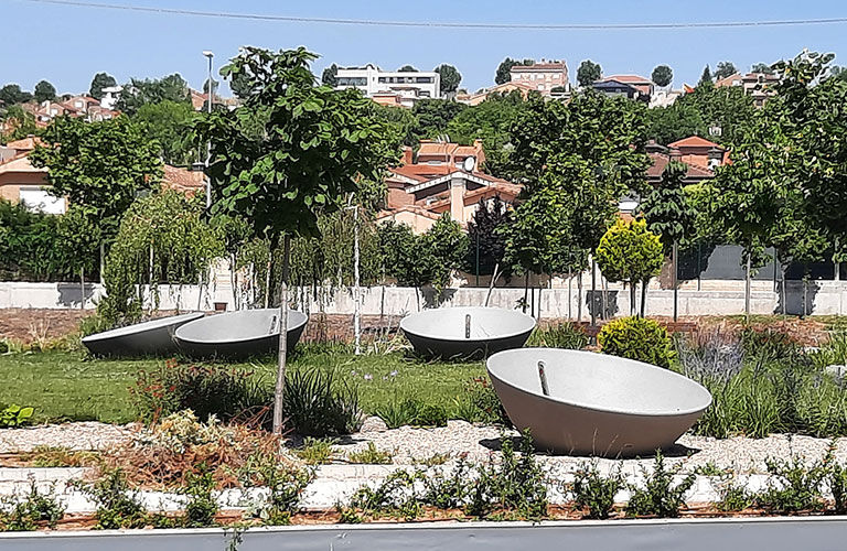 תמונה ממוזערת: SATELLITE