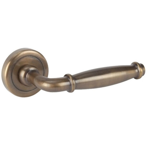 ידית מעוצבת לדלת דגם RAFAELI 201931 ברונזה