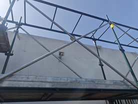 צילום מלמטה של מיטת פיגום שהם משטחי ברזל עם מזרנים/ משטחי דריכה עליהם והמיטות מיוצבות ע"י עמודי טיח עם אוזניים
מיטות פיגום טיח מסגרת ברזל משמש למשטח עבודה פיגומי זקפים / זקיפים ועמידה על מגדל פיגום כדי לצפות אריחים על קירות גבוהים בבניין .המיטה עם תקן IS1139-1 ועומד בתקנים מחמירים אירופאיים. מעל המסגרת מניחים משטחי עץ מזרונים , על כל מסגרת נפרסים שני מזרונים מעץ לבניין. מיטות הפיגום עומדות על ארבעה עמודים שמייצבים המשטח, על מנת לחזק את כל
הפיגום, יש להציס אלכסונים שהם מוטות ברזל באורך 3.25 עם מנעול שמבטיח בטיחות מקסימלית
מיטת פיגום
מיטות פיגום טיח
פיגומים למיטה טייחים
מיטות טייחים
מיטת פיגום טייחים תקני
מיטת פיגום טיח עם תו תקן
מיטת עבודה לטיח
מיטות טיח עבודה
מיטות טייחים עם תקן
מיטת פיגום תקנית
מיטת פיגום עם תקן ישראלי
פיגומי טיח עם תקן
מיטת פיגום מאושרת מכון התקנים
מיטת טיח בטיחותית
מיטת טיח תקנית
מיטות פיגום בטיחות לעבודה בגובה
מיטת עבודה עם אישור תקן
מיטת פיגום לצביעה וטיח
מיטות טיח לעבודות גמר
מיטת פיגום לשיפוצים
מיטות עבודה קבלנים
מיטות טייחים לשימוש חוזר
מיטות טיח להשכרה
מיטות פיגום למכירה
plaster scaffolding bed
plasterers scaffold
plaster bed with standard
scaffolding platform plaster
plaster scaffold board
פיגומים למכירה
פיגומים משומשים
פיגום פלדה
ליווי הנדסי באתר בנייה
מהנדס פיגומים
תכנון פיגומים
תכנון קונסטרוקציה
בדיקות יציבות
כתב כמויות עבודות שלד
השכרת ציוד בניין
חיסכון בעלויות בנייה
פיגום זקפים הוא מבנה מודולרי וזמני שנועד לשמש גישה נוחה ובטוחה לעובדים במהלך עבודות בנייה ושיפוץ. פיגום הזקפים מורכב מ-2 עמודים אנכיים העשויים מעץ או ממתכת, שביניהם נמתחים משטחי עבודה. את הפיגום מעגנים לבניין ע"י ברגים וצינורות עיגון. הקמת פיגום זקפים/ זקיפים דורשת עמידה בתקנות הבטיחות הרלוונטיות.
פיגום זקיפים
פיגום זקפים
פיגום מעטפת
ציוד בנין, פיגום, פיגום טיח, פיגום זקיפים, פיגום זקפים, מגדלי אקרו, תמיכות לבניה, תמיכות ליציקה, רגלי בנין, תקן ישראלי 1139, מעבר בטוח, תאונות עבודה בבנין, פיגום אירופאי, פיגום רינגים, פיגום נייד, קונזולה, פיגום זיזי, תבניות, תבניות ליציקה, ברנוביץ, שמדר, נוריאלי, רב-בריח, אלומלייט, פרי, גולד, בניה חכמה, קוזלות, קורות דוקה, H20.