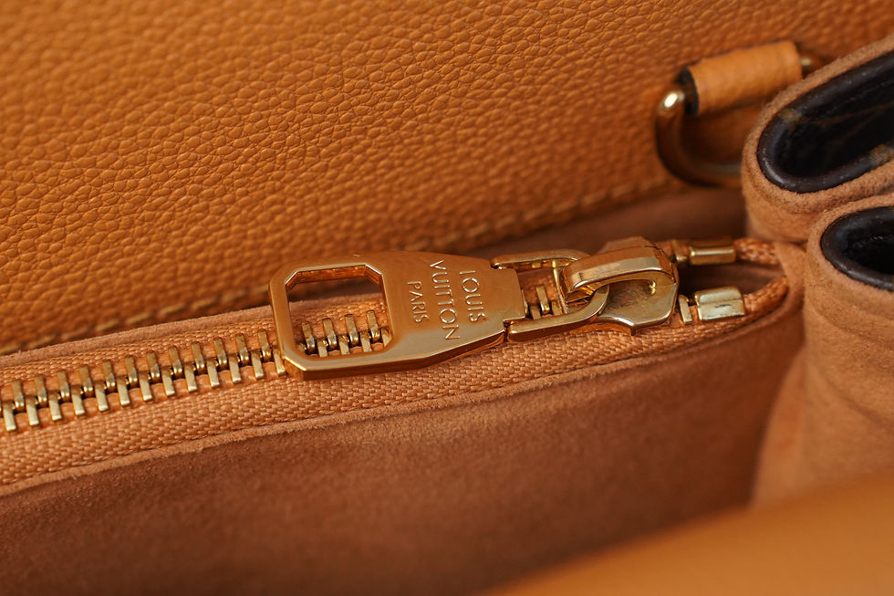 Thumbnail: Preowned Authentic Louis Vuitton Venus
