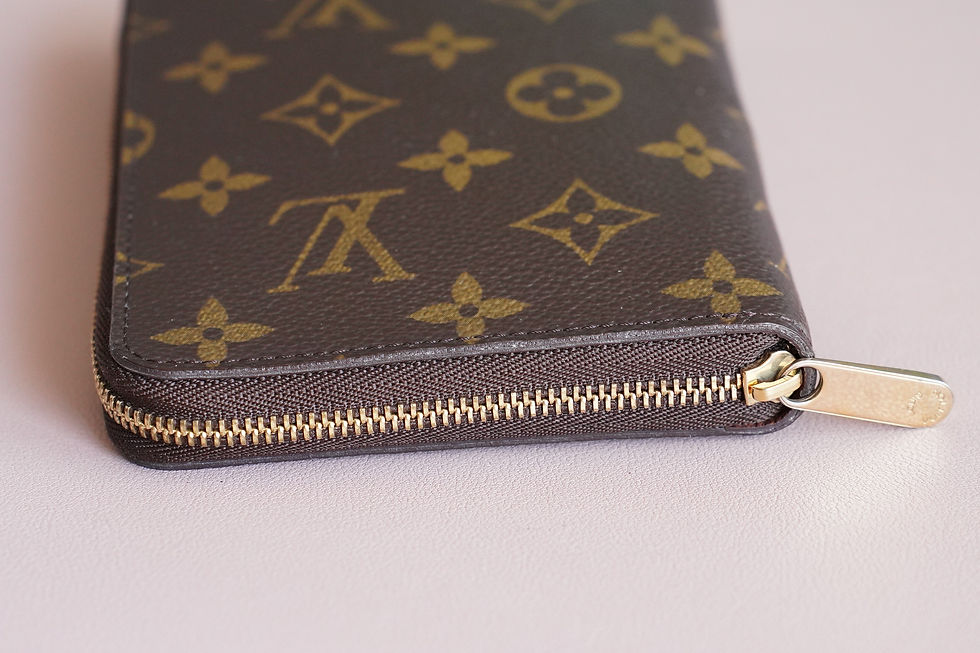 Miniaturbild: Used Authentic Louis Vuitton Zippy Passport Wallet