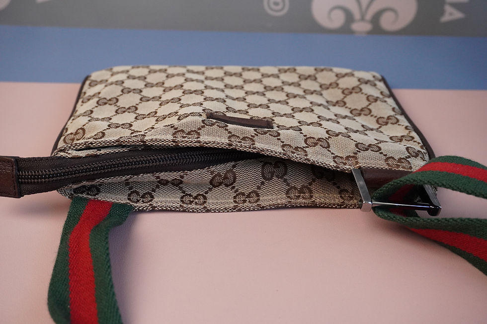 Miniatura: Preowned Authentic Gucci GG Web Small Flat Messenger Bag