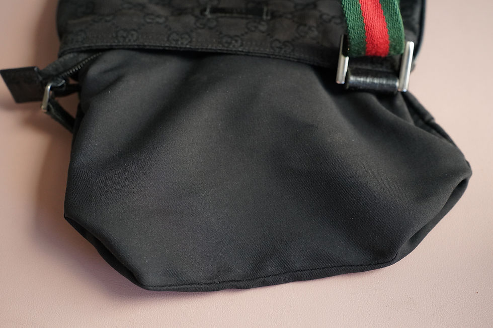 Miniaturbild: Preowned Gucci Black GG Canvas Small Vintage Web Messenger Bag