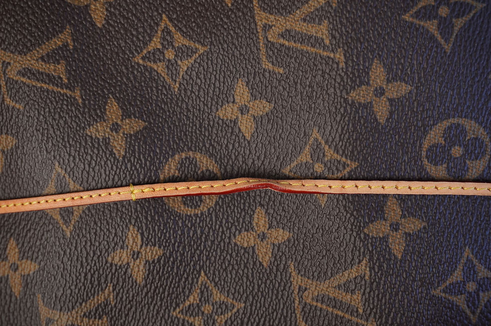 Thumbnail: Preowned Authentic Louis Vuitton Jewelry Roll Case