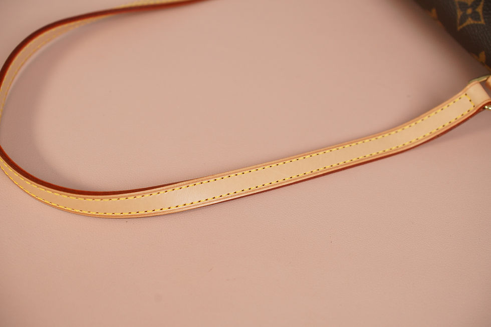 Thumbnail: Preowned Authentic Louis Vuitton Marelle