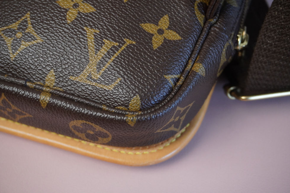 Thumbnail: Preowned Authentic Louis Vuitton Bosphore Bum Bag
