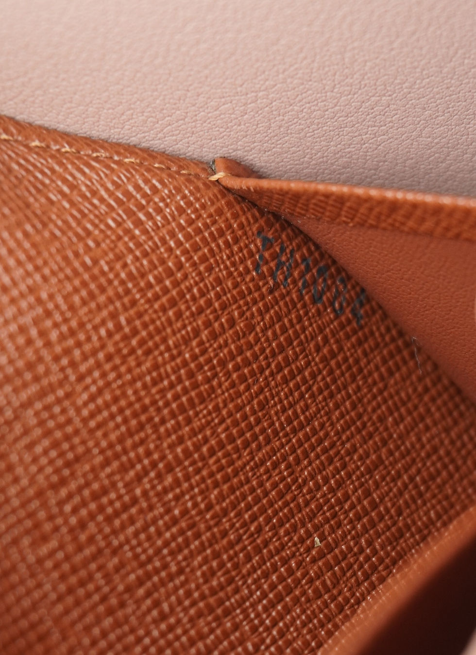 Miniatura: Preowned Authentic Louis Vuitton Mini Agenda