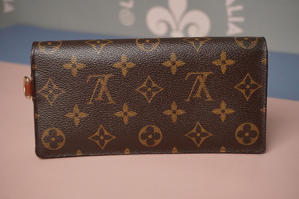 Thumbnail: Preowned Authentic Louis Vuitton Accordion Wallet