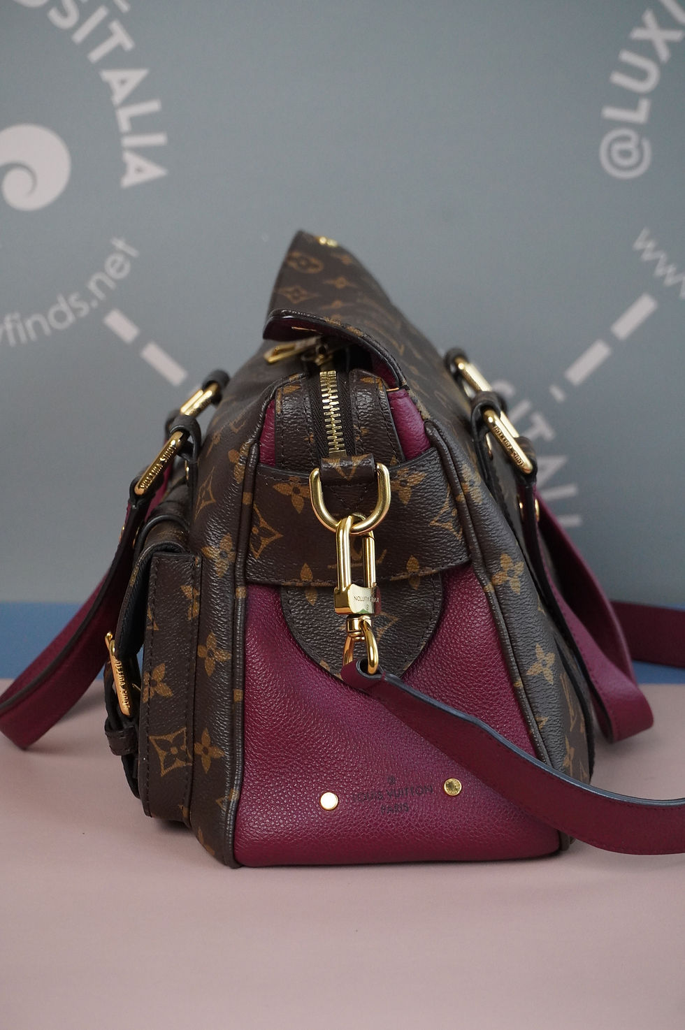 Miniatura: Preowned Authentic Louis Vuitton Manhattan NM Raisin