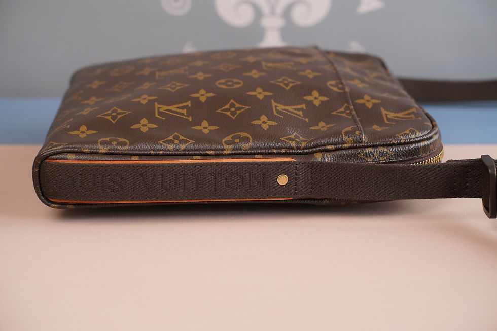 Miniaturbild: Preowned Authentic Louis Vuitton Beaubourg Crossbody Bag