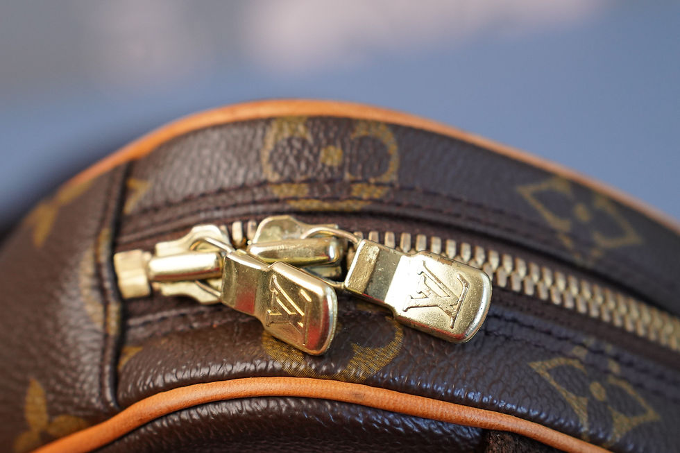 Miniaturbild: Preowned Authentic Louis Vuitton Gange