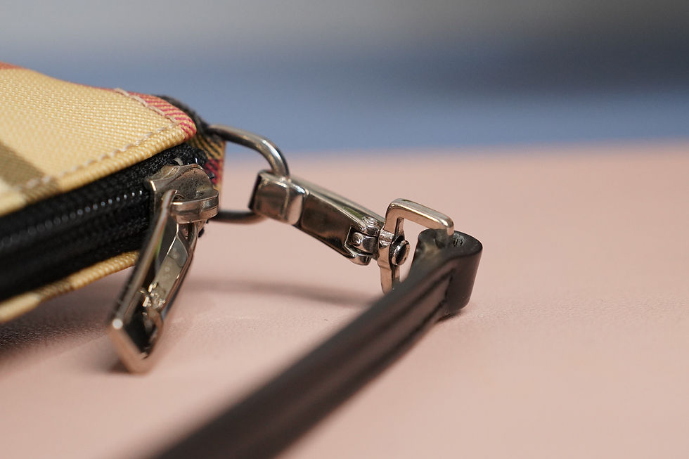 Miniatura: Burberry House Check Pochette