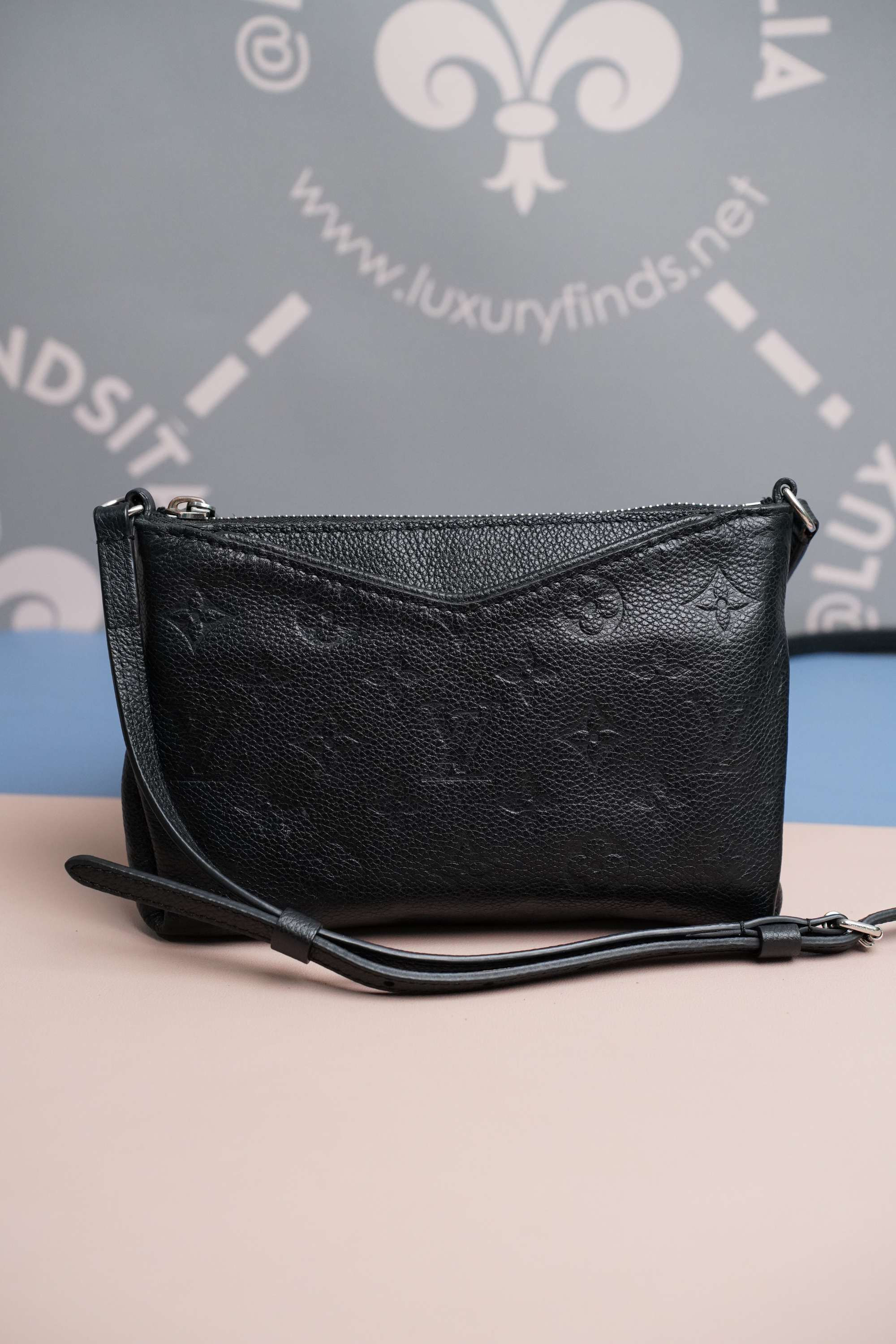 Used Authentic Louis Vuitton Pallas Empreinte
