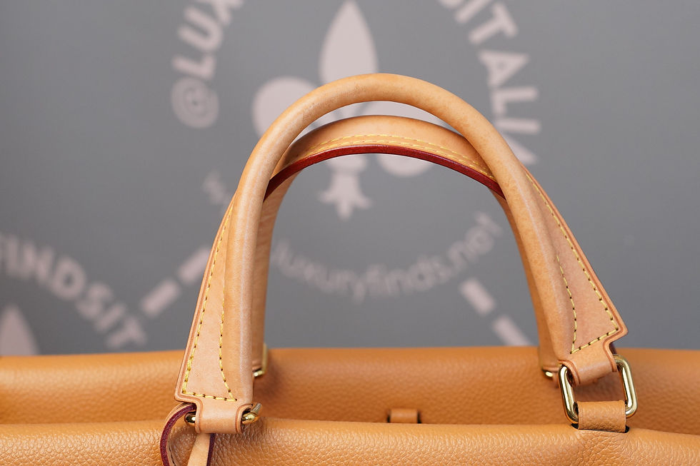 Thumbnail: Preowned Authentic Louis Vuitton Venus