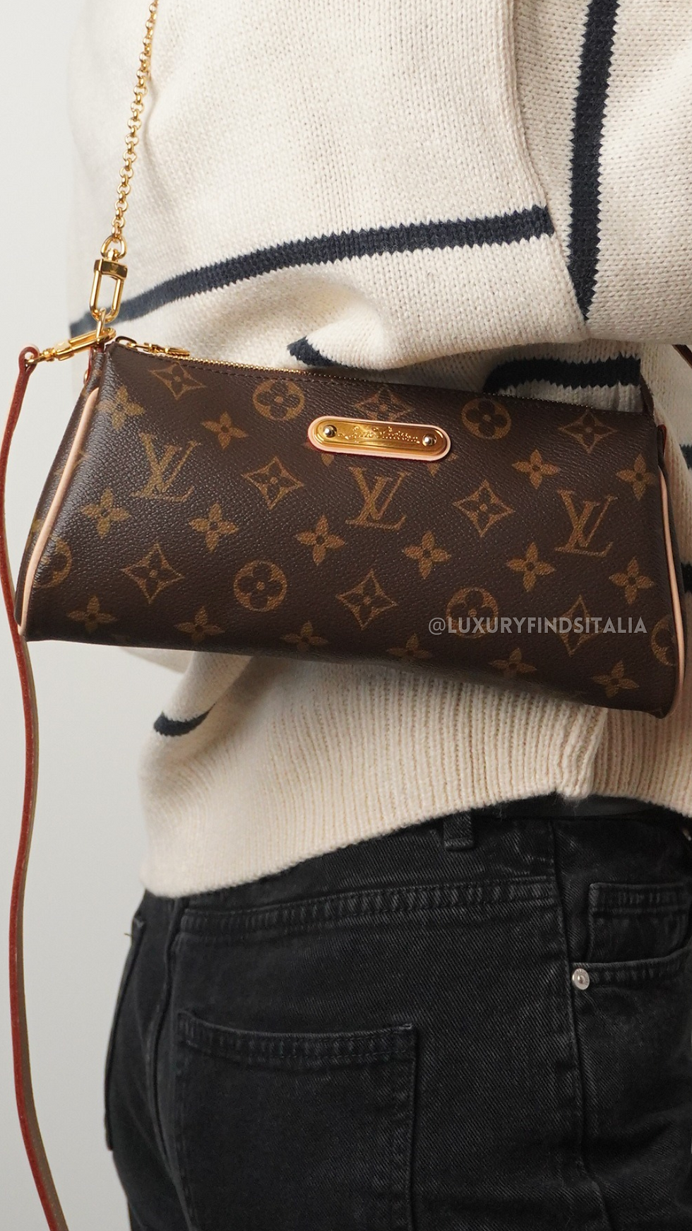 Miniaturbild: Preowned Authentic Louis Vuitton Pochette Eva Monogram